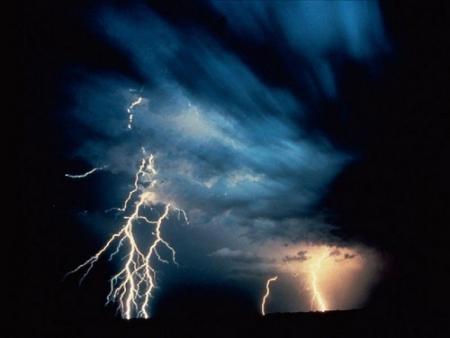 Chapitre XVII : Orage entre Clara et Bill et nuit de folie entre Tom et Paris